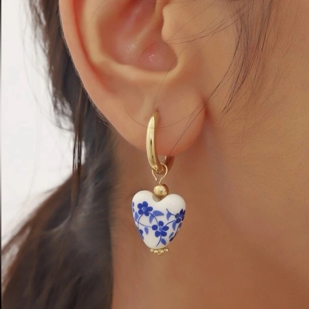 Dainty Chinoiserie Ceramic Earrings - New